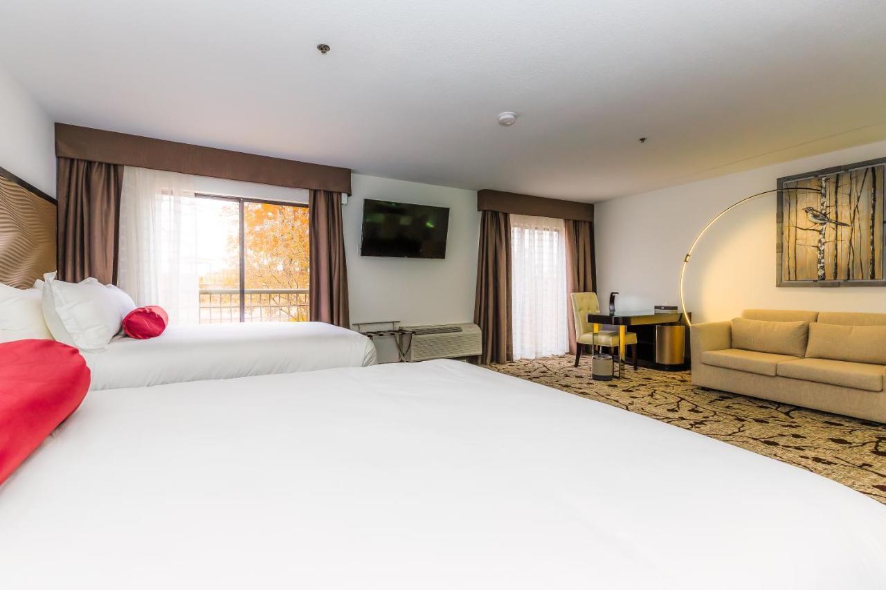Regalia & Conference Center Resort